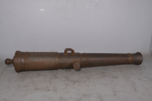 Cannon from Spainish Warship "Seville" 1778 -rusty JR 110109R