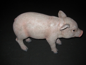 Piglet - Standing (JR 120075)