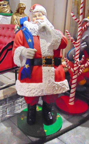 Santa with Sack (JR 100039011)