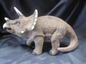 Triceratops 1ft high (JR 2421)