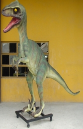 Giant Raptor 10ft tall (JR 1550)