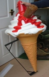 Hanging Sugar Cone with Flake Red Sauce (JR HSCWF4-RPS)