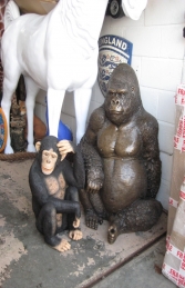 Gorilla sitting in Bronze (JR 090009b) - Thumbnail 03