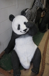 Panda Slouching (JR 110107) - Thumbnail 01