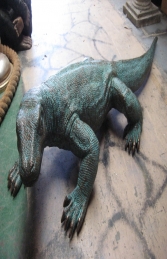 Komodo Dragon small in bronze 5.5ft (JR 120017b)