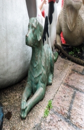 Labrador lying down in Bronze (JR 150251-GB)	 - Thumbnail 03