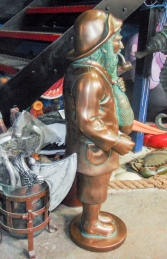 Fisherman- Salty in Bronze (JR 180036B) - Thumbnail 03