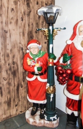 Mrs Santa with Lamp post life size (JR 2095) - Thumbnail 03