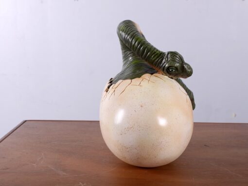 BABY BRACHIOSAURUS HATCHING JR 140036 - Image 6
