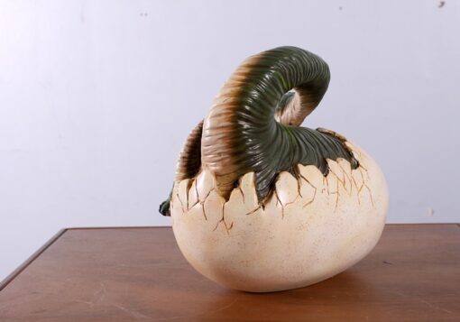 BABY BRACHIOSAURUS HATCHING JR 140036 - Image 7