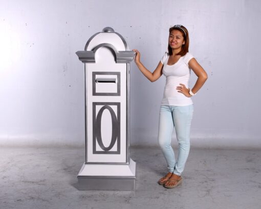 MAILBOX - WHITE AND SILVER JR 0056