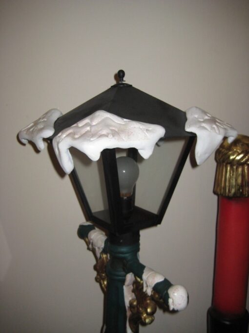 LAMP POST WITH SNOW 4FT JR 872 - Image 3