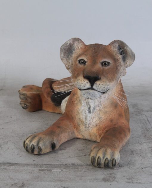 LION CUB LYING JR 080116 - Image 2