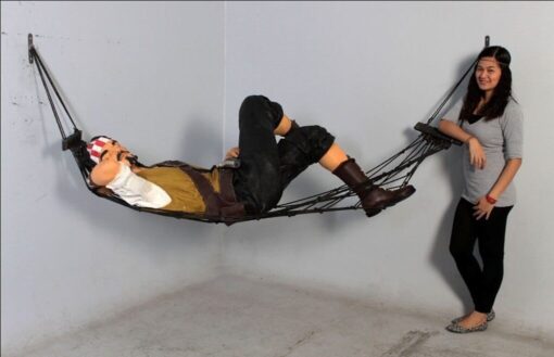 PIRATE IN HAMMOCK JR R-069