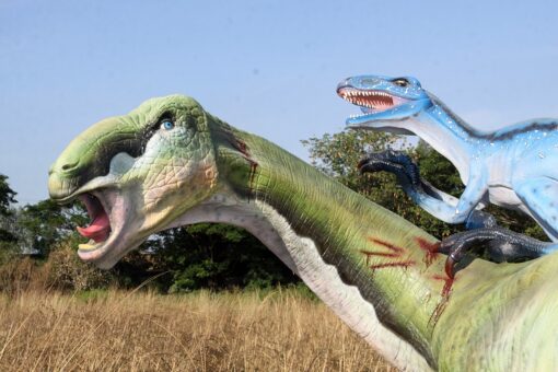 TENONTOSAURUS UNDER ATTACK JR 140074 - Image 8