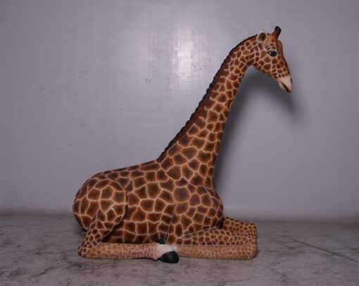 GIRAFFE SITTING JR 160022