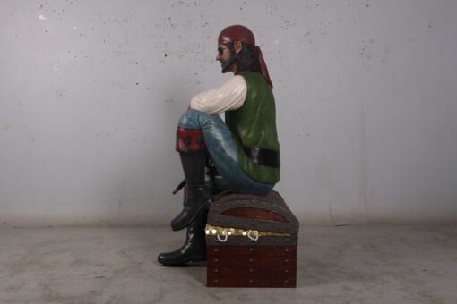 PIRATE SITTING ON CHEST JR 180182 - Image 4