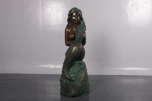 MERMAID ON ROCK JR 190131